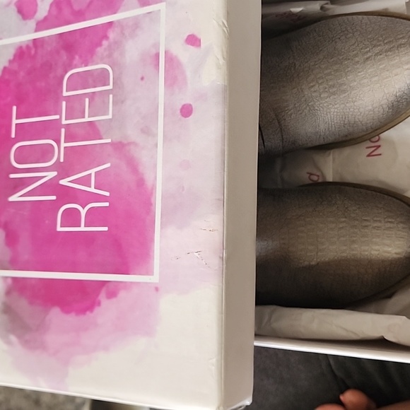 NOT RATED - Picture 3 of 9